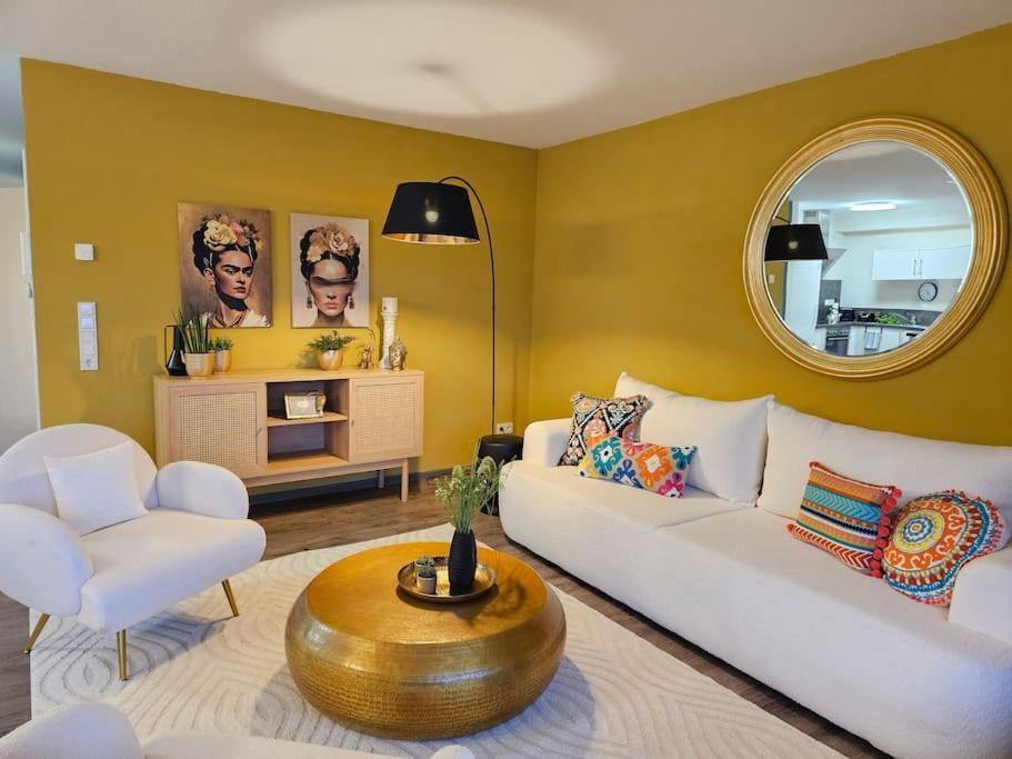 Deluxe 3-Rooms River View, 베른카슈텔쿠에스 외부 사진