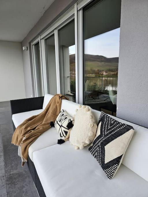 Deluxe 3-Rooms River View, 베른카슈텔쿠에스 외부 사진